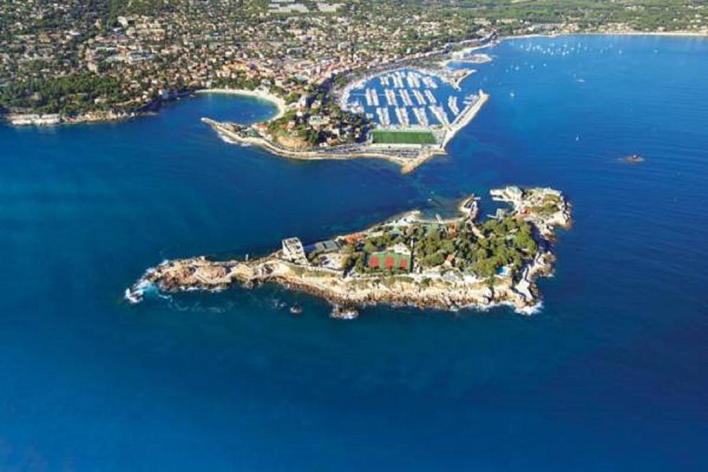 Bandol Brothers ภายนอก รูปภาพ